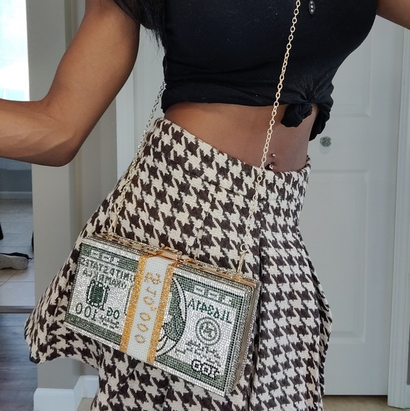 Dazzling Cash Clutch - Picture 8 of 16